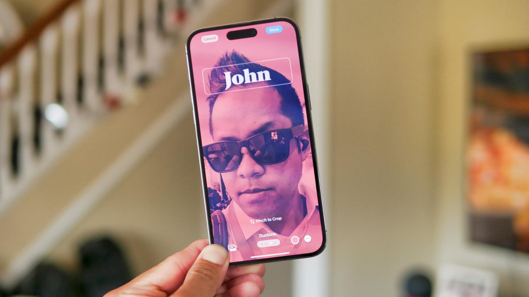 iOS 17 中的聯繫海報改變了你無聊的個人資料——以下是如何創建你的個人資料
