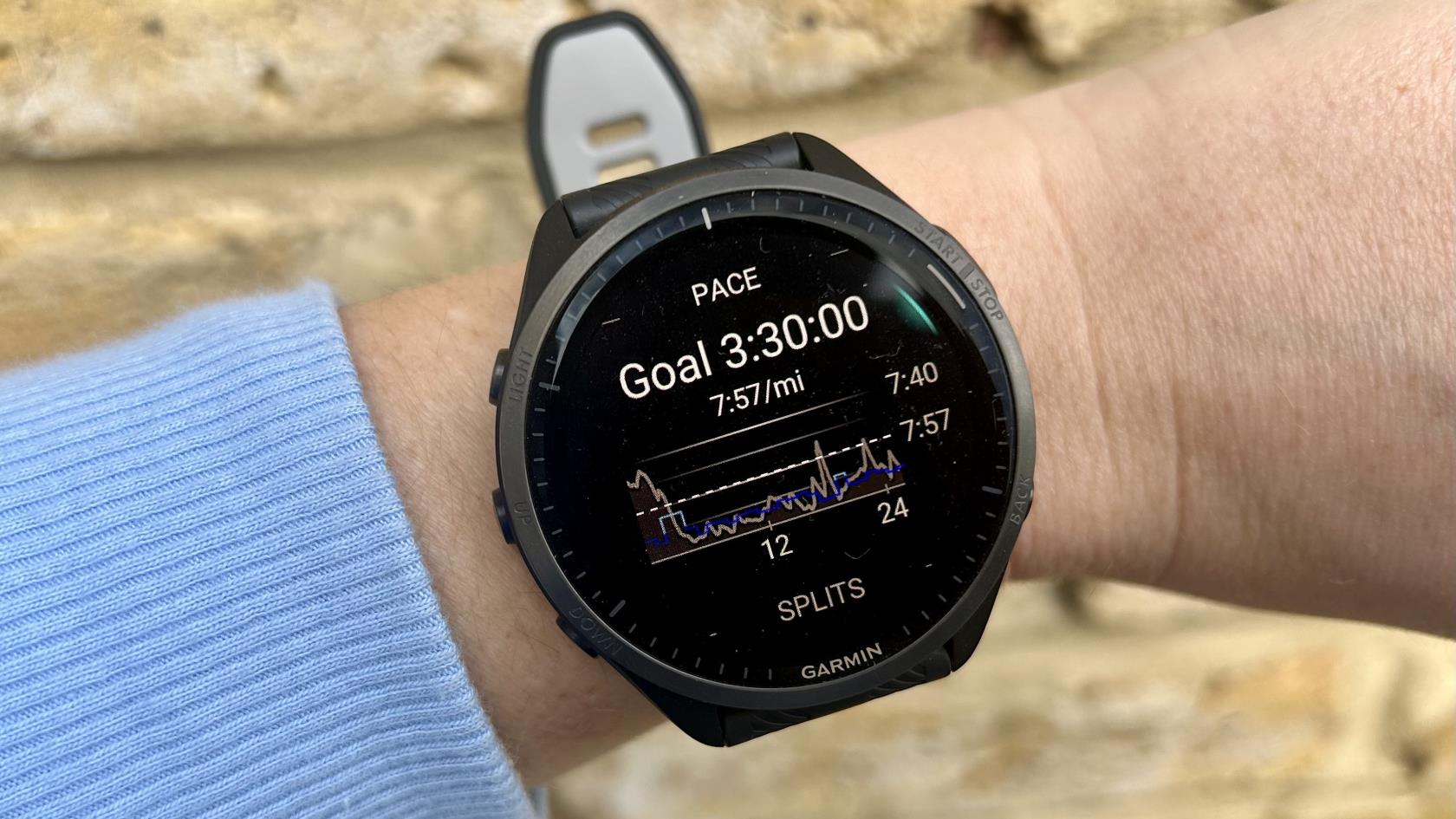 如何使用 Garmin 手錶上的 PacePro 功能