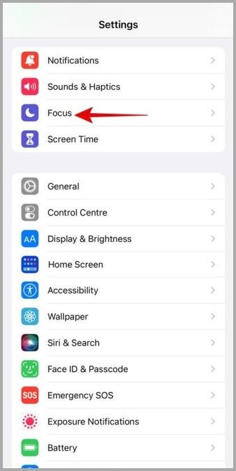 修復 iPhone 卡在深色模式下的 8 種方法