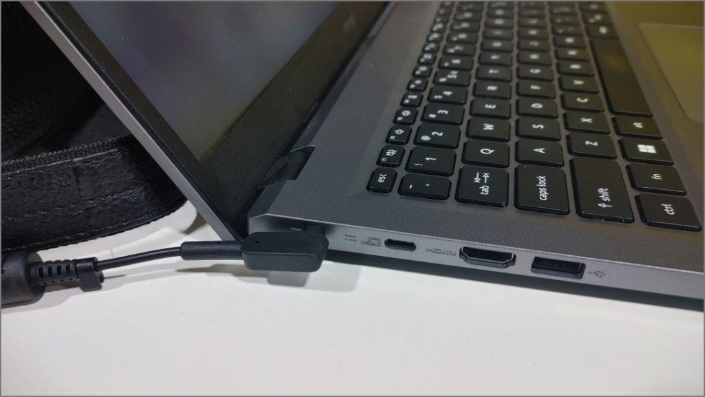 Windows 筆記型電腦插入電源後不充電的 10 個修復