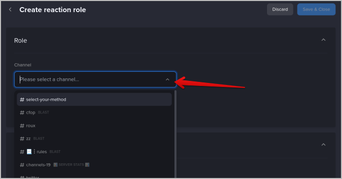 如何允許使用者在 Discord 伺服器上自行指派角色