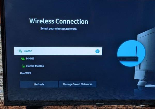 如何在三星智慧電視上連接或更改 Wi-Fi