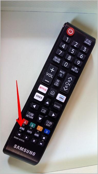 如何在三星智慧電視上連接或更改 Wi-Fi